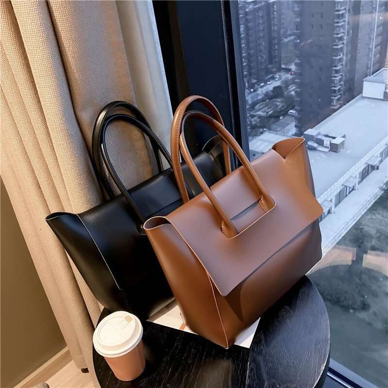 Large Capacity Tote Bag for Women Commuter Shoulder Bag Handheld Versatile Shoulder Armpit Bag Large Bag Handbag Casual Bag Work Tote Black Brown Prem