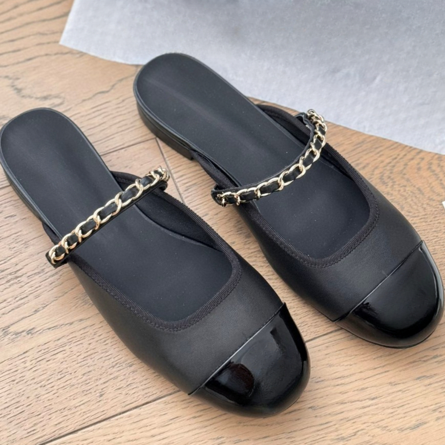Designer Slides For Women 2025 Genuine Leather Slippers Luxury Chain Sandals New Female Scuffs Shoes Fashion Party Evening Slide Flat Girl Sandal Vintage Scuff 3287