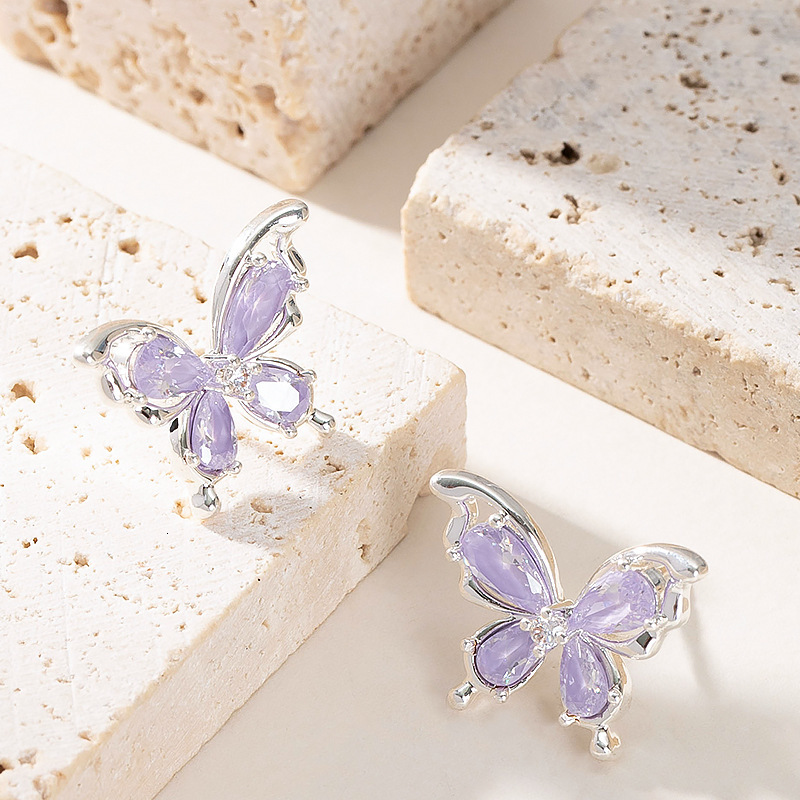 Sier Needle Sweet Versatile Fresh Ice Crystal Zircon Butterfly for Women High-end Light Niche Minimalist Style Earrings