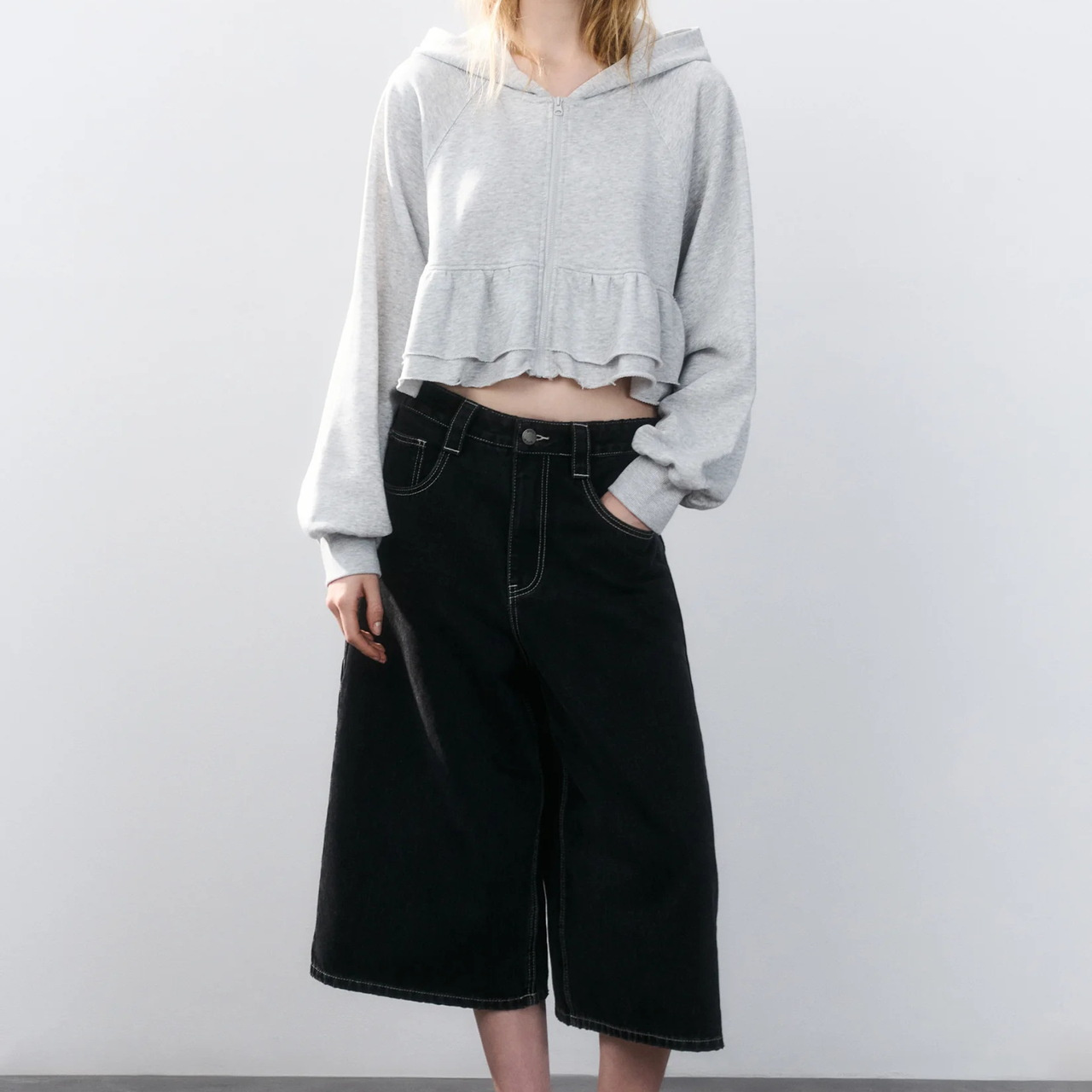 hot Free delivery designer coat for women Comfortable and simple casual jacket fashionable and warm top