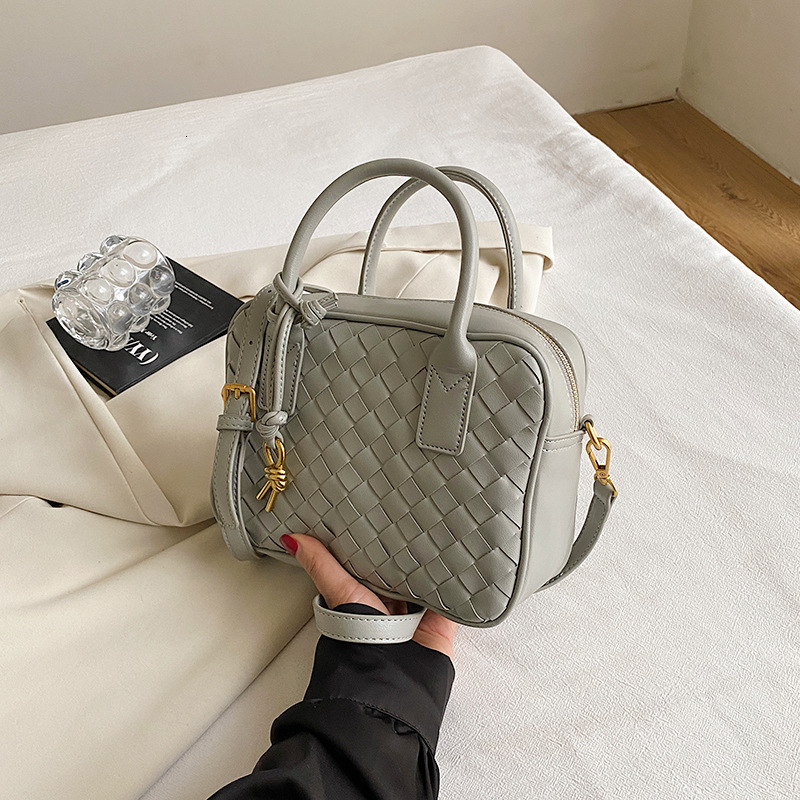 2025 Summer New Women s Handbag New fashion Fashion Korean Fashion Women s Crossbody Bag Small Square Bag Casual Women s Shoulder Bag New Designer Bag