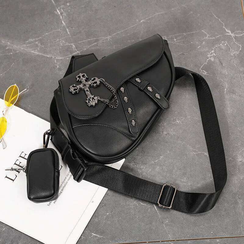 Fashion Rivet Saddle Men Crossbody Bags Brand Design Flap Shoulder Hip Hop Men's Chest Bag PU Leather Handbags