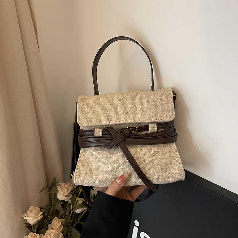Summer New Women s Handbag New Light Luxury Niche Design Women s Crossbody Bag Fashionable Commuting Canvas Women s Shoulder Bag New Designer Bag