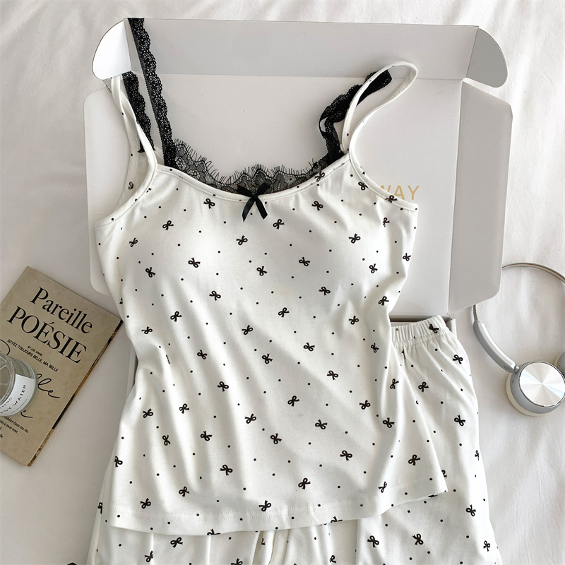 Chic Lace Bralette Bodysuit Combo: Feminine Home Wear Ensemble Suitable for Daytime Use