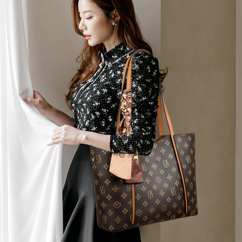 Luxury Women's Work Handbag With Free Shipping Designer Fashion Vintage Single Shoulder Bag New Large Capacity Casual Shopping Bag Classic And Ve