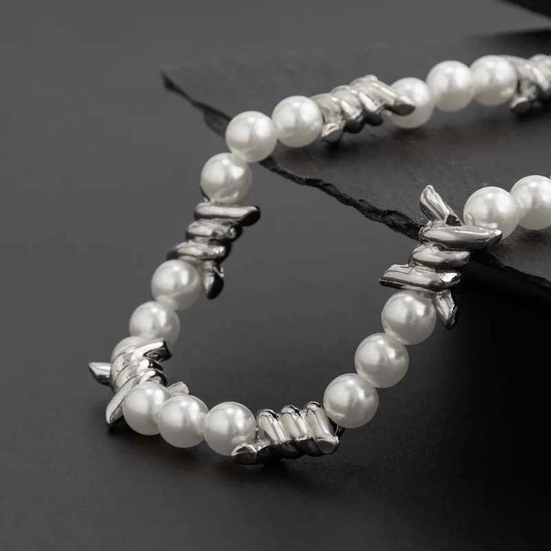 Fashion Metal Thorns Knot Pearl Choker Necklace For Women Men Punk Hip Hop White Imitation Pearl Beaded Necklace Jewelry Y250620