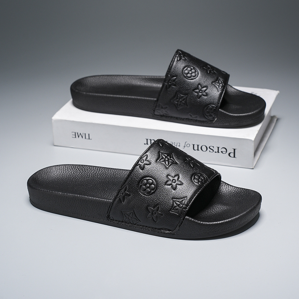Designer Slippers New style one-shoulder slippers for men to wear outside, anti-slip and anti-odor soft-soled casual one-shoulder cool slippers Free s