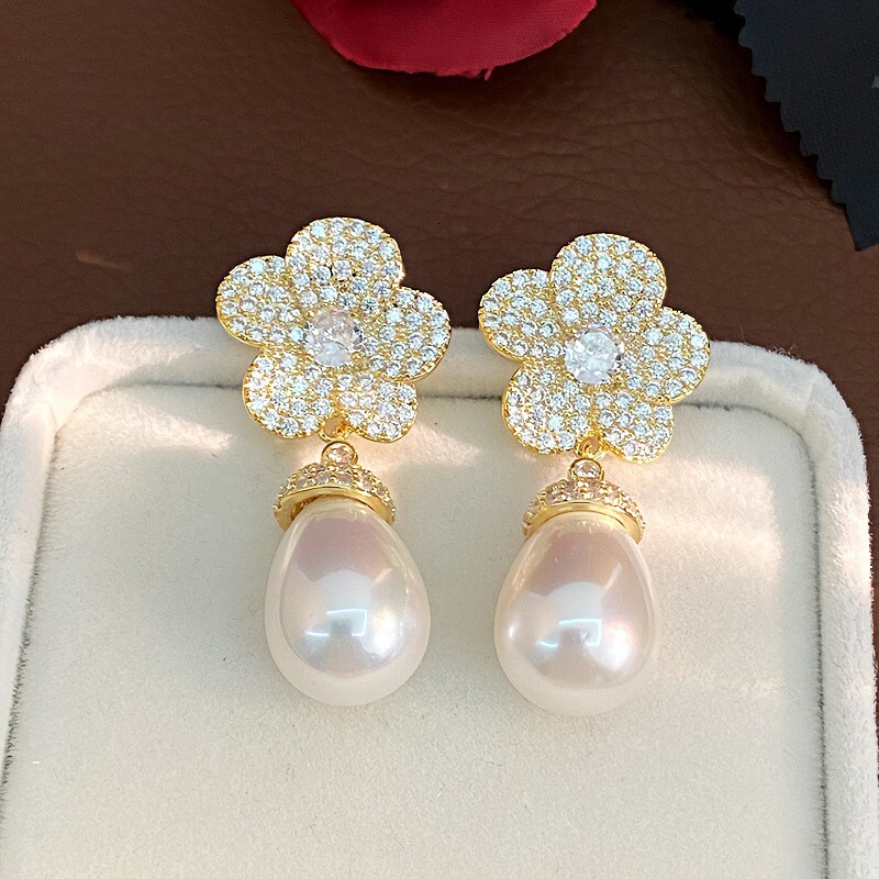 Luxury High-end Fashion Temperament Ear Studs Accessories Free Shipping Designer Luxury Jewelry Gold-plated Micro Inlaid Zircon Snake Head Women'
