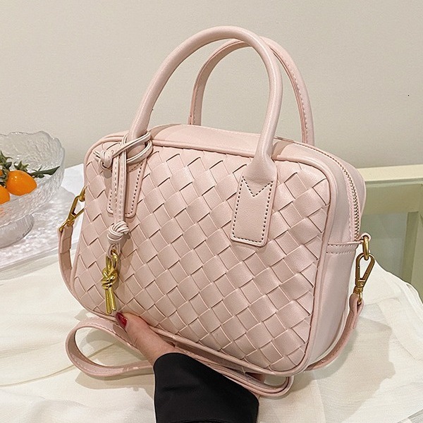 2025 Summer New Women s Handbag New fashion Fashion Korean Fashion Women s Crossbody Bag Small Square Bag Casual Women s Shoulder Bag New Designer Bag