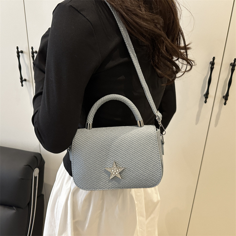 Summer New Women s Handbag Casual Simple Fashion Small Square Bag Summer New Niche Design Women s Shoulder Bag New Designer Bag