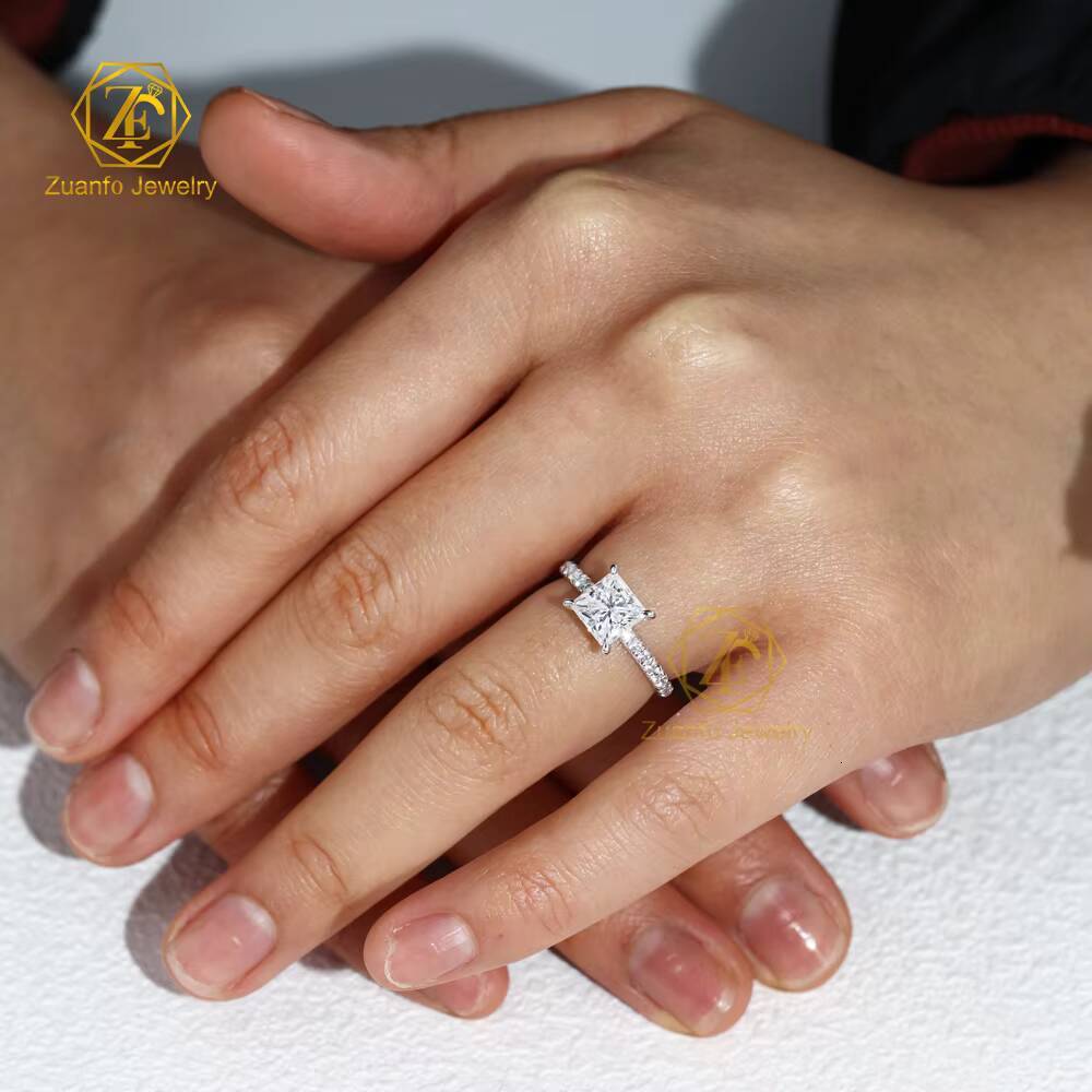 New Trendy Custom 14k Solid Gold 1.5CT 6*6mm Princess Cut Moissanite Diamond Ring for Womens Wedding Engagement