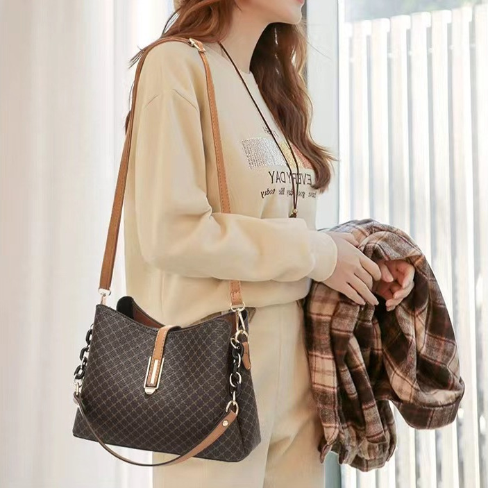 New Fashion Line Women's Bucket Bag Free Shipping Designer Old Flower Single Shoulder Crossbody Bag Business Simple Handbag Mom Bag Shopping Bag