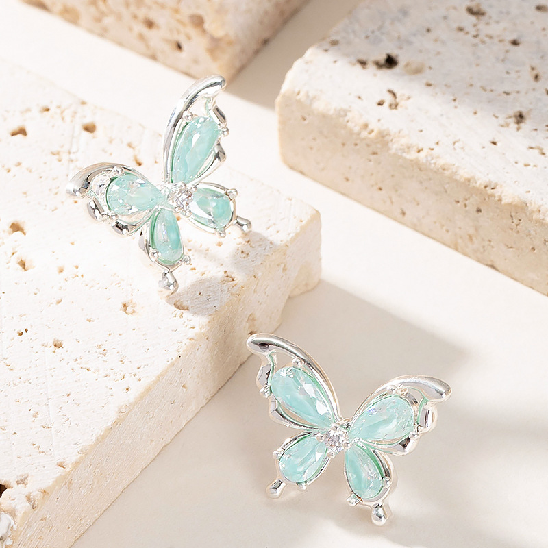 Sier Needle Sweet Versatile Fresh Ice Crystal Zircon Butterfly for Women High-end Light Niche Minimalist Style Earrings