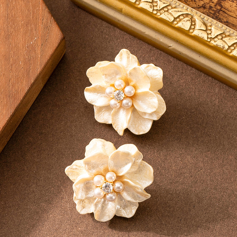 Super Fairy Elegant Fashion Style Dia-Encrusted Pearl Floral for Women High-End Temperament Fresh Sier Needle Earrings