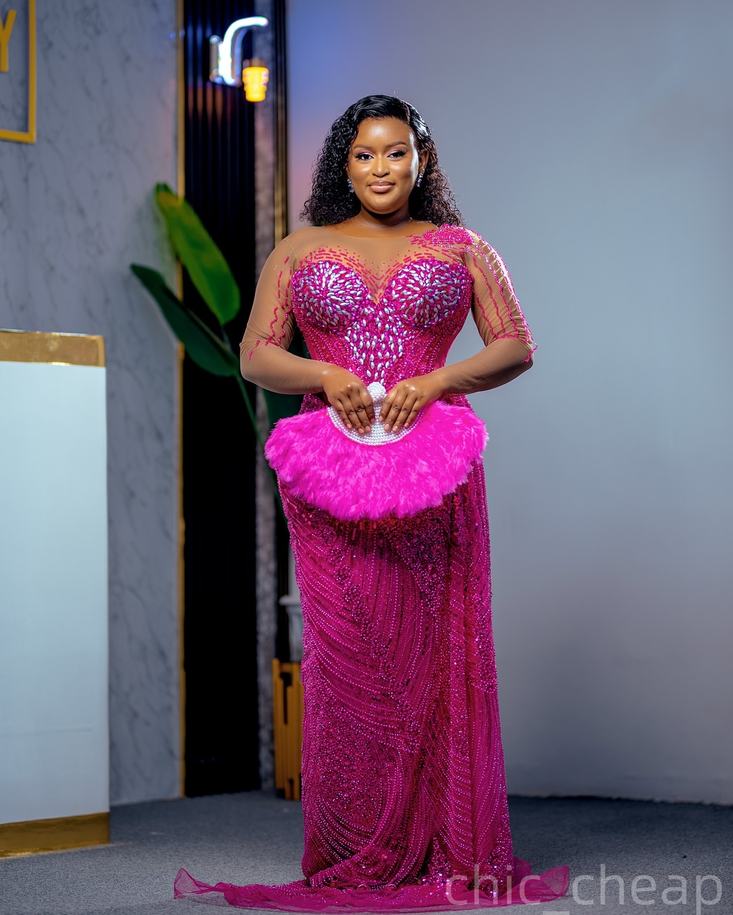Sheath Fuchsia Prom Dresses 2025 Beaded Crystals Sequined Evening Formal Party Second Birthday Engagement Gowns Plus Size Dress For Special Occasions 
