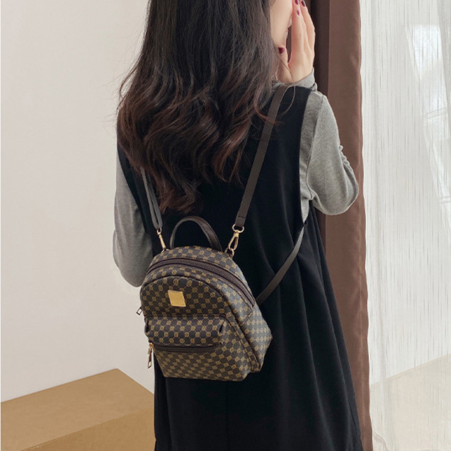 Classic Floral Material Women's Backpack Free Shipping Designer Fashion Korean Version Student Bag Front Pocket Zipper Small Backpack Outdoor Tra