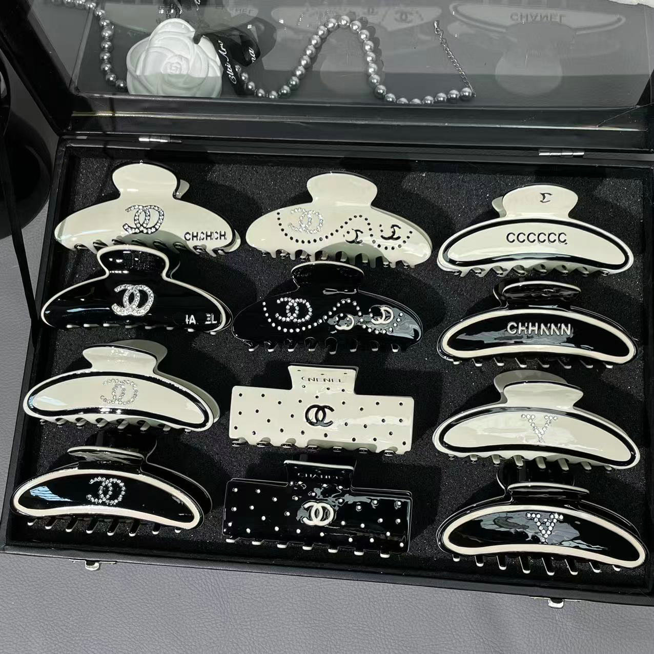 Luxury Brand Hair Clip Women Hair Claw Shark Clip Designer Jewelry Hairpins Barrettes HairJewelry Accessories