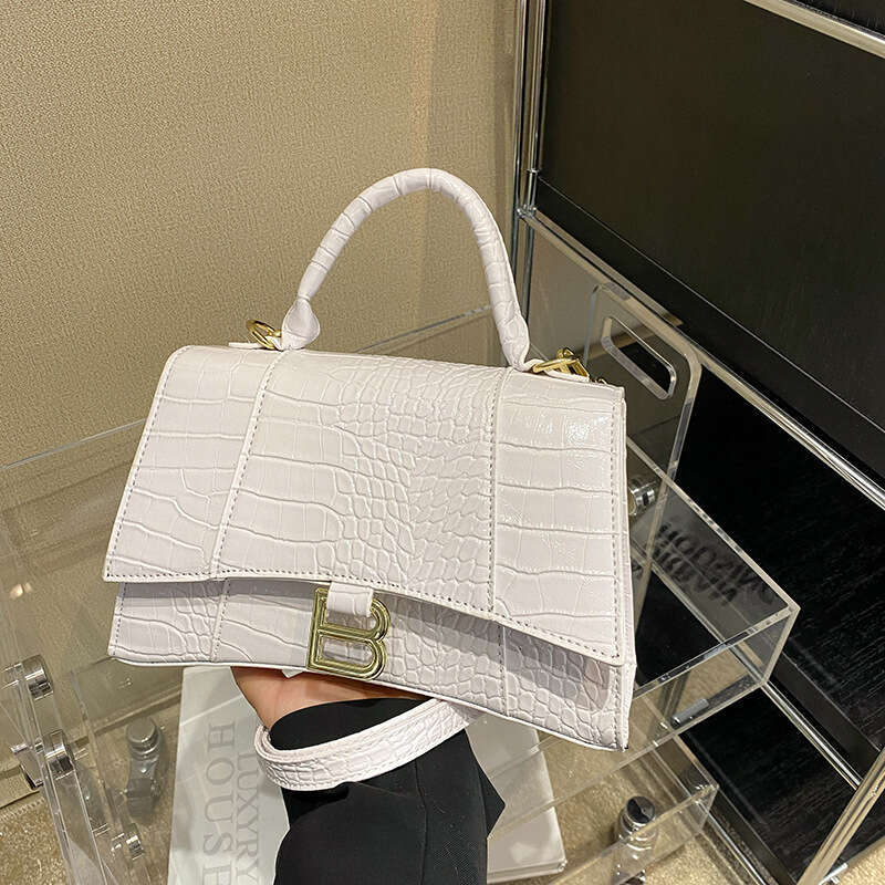Hot Selling Crocodile Pattern Handbag for Women 2025 New Trendy High-Quality Texture Crossbody Hourglass Bag
