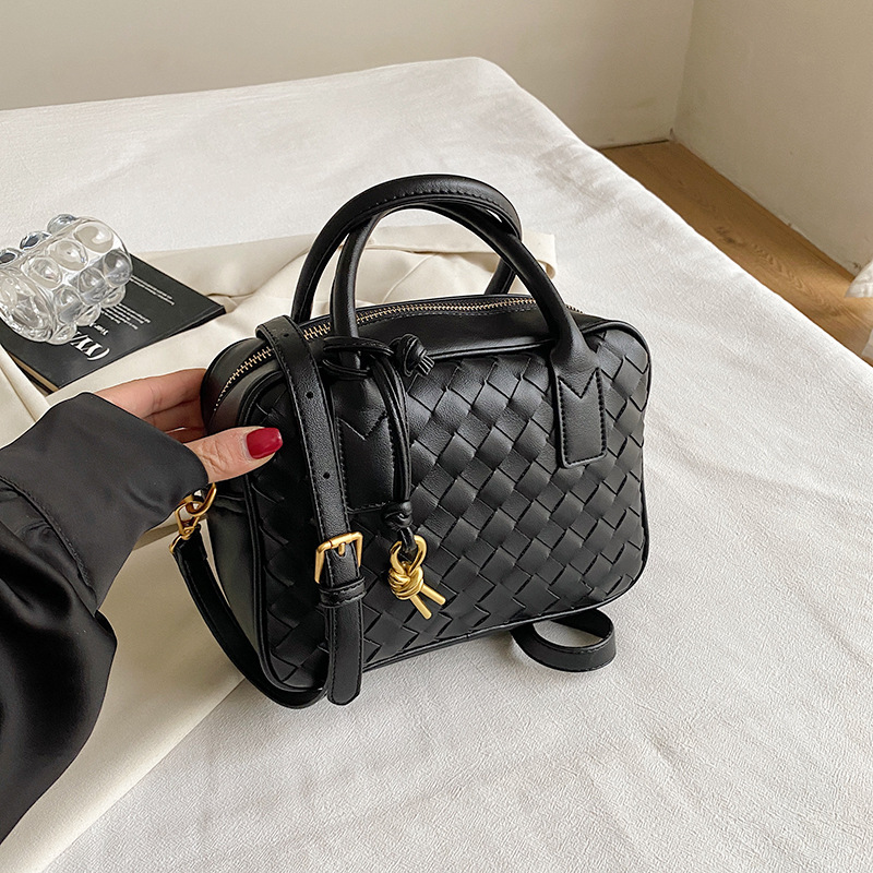 2025 Summer New Women s Handbag New fashion Fashion Korean Fashion Women s Crossbody Bag Small Square Bag Casual Women s Shoulder Bag New Designer Bag
