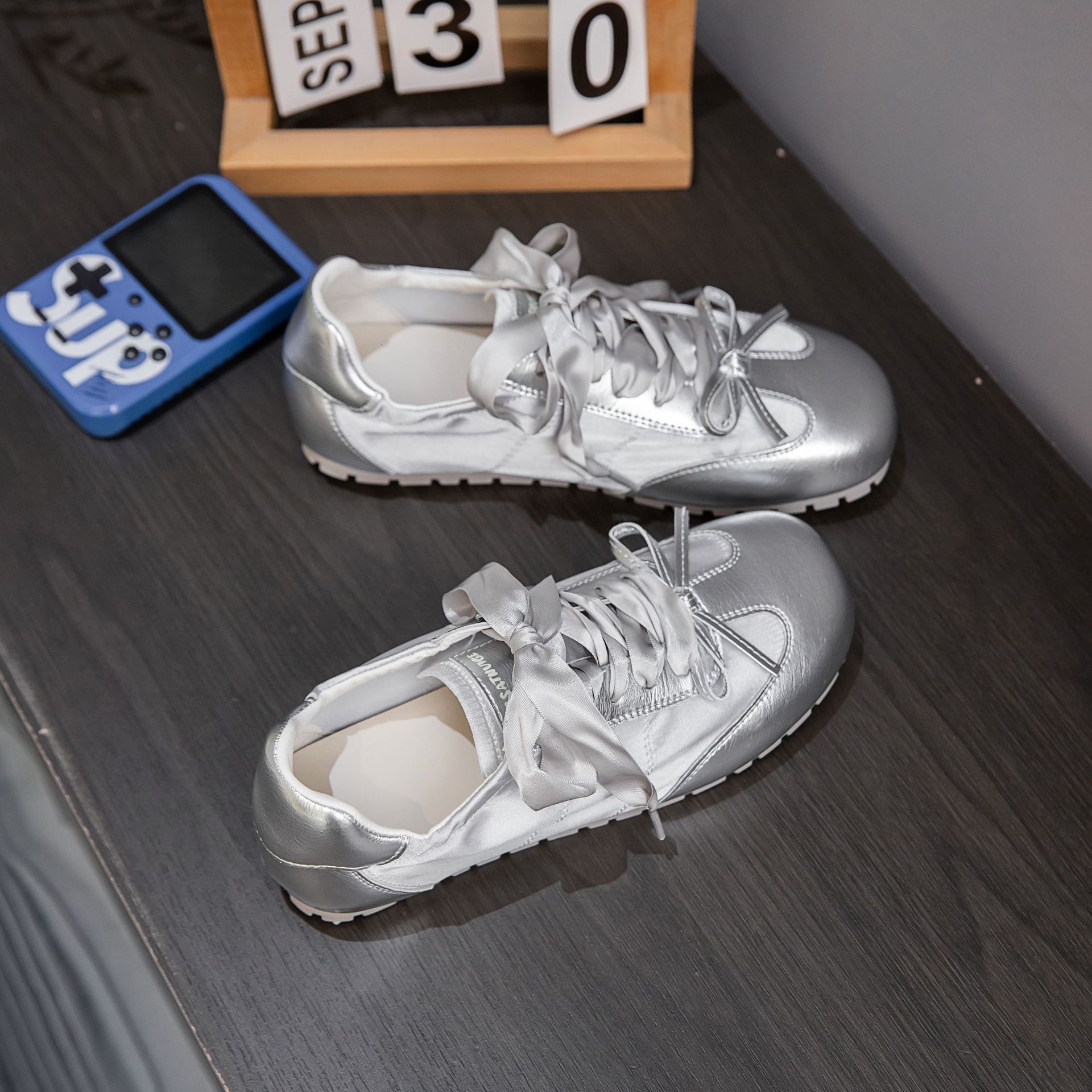 Women's Training 2025 Summer New Soft Sole Satin Flat Sports Casual Ballet Breathable Agan Shoes ddmythur