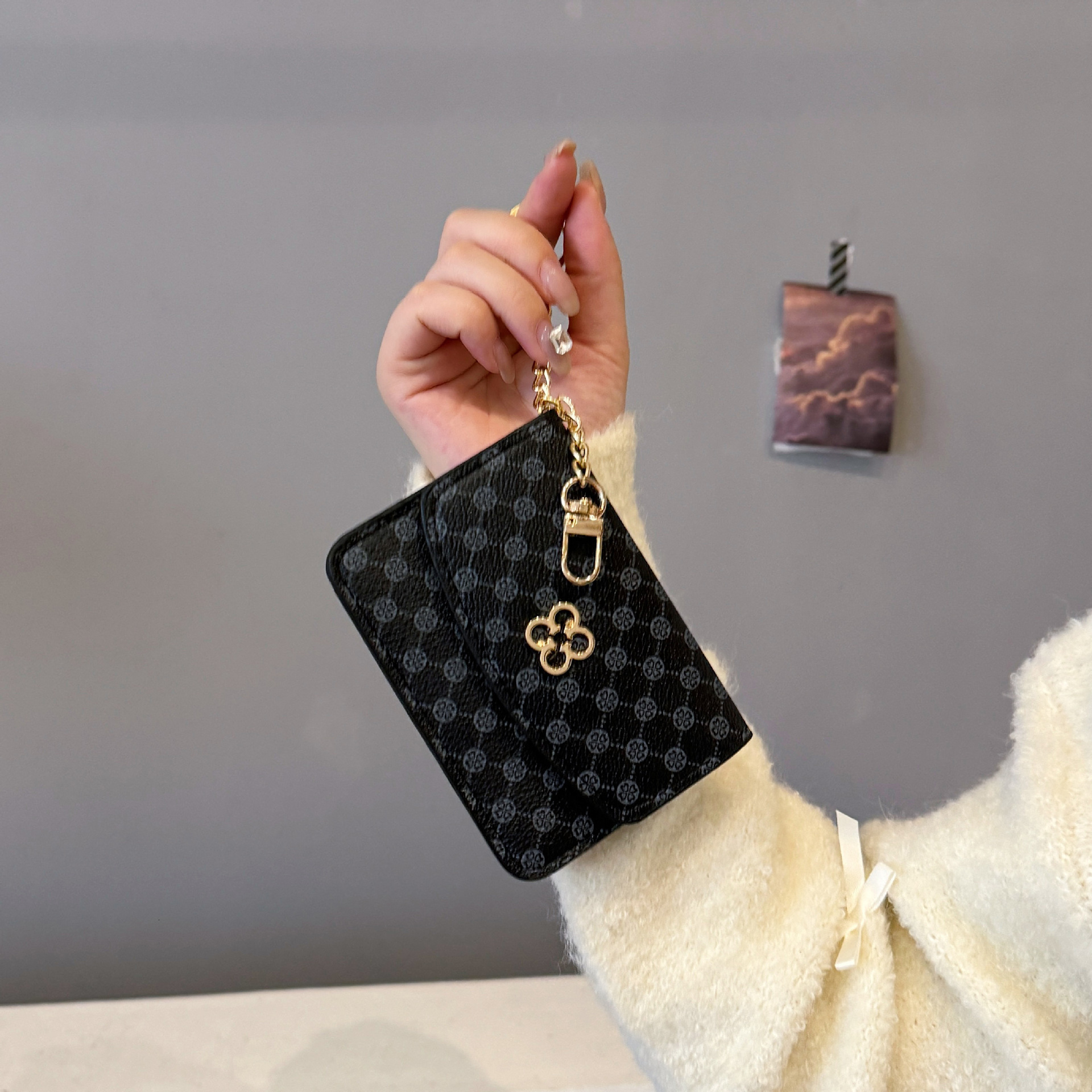 High End Exquisite Mini Compact Card Holder Free Shipping Designer Luxury Printed Buckle Coin Bag Fashionable Wallet Keychain