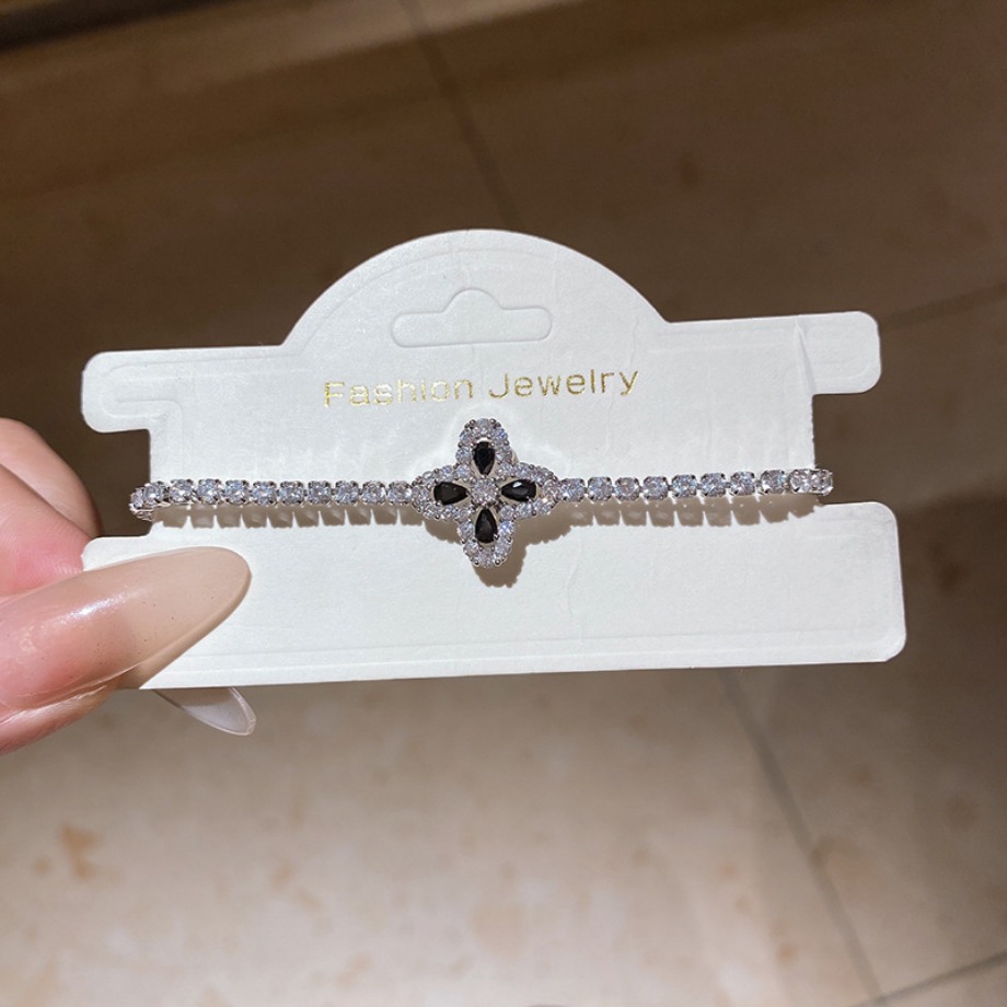 Elegant Clover Bracelet: Sier Tone Lucky Charm with Black Gem and Crystal Accents, Party & Daily Jewelry ddmymarket