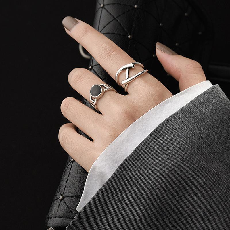 Silver Plated Black Geometric Round Ring, Korean Style Twisted Band Women's Fashion Jewelry