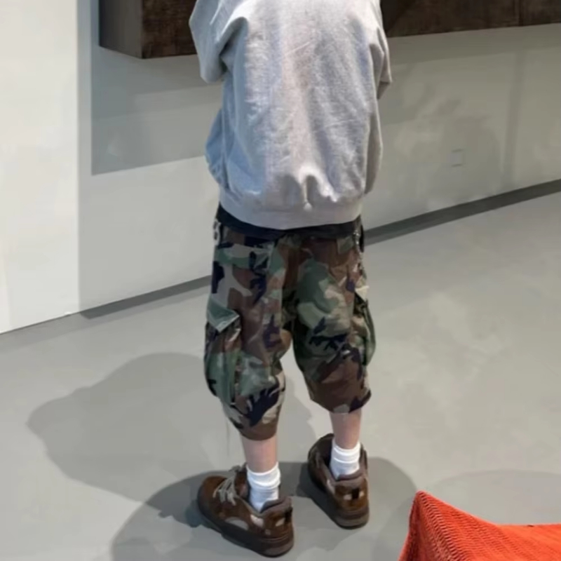MIJKO M65 Silhouette Camouflage Cargo Cropped Shorts for Men Wide Leg Patchwork Baggy Summer Shorts Oversized Loose Over Knee Pants