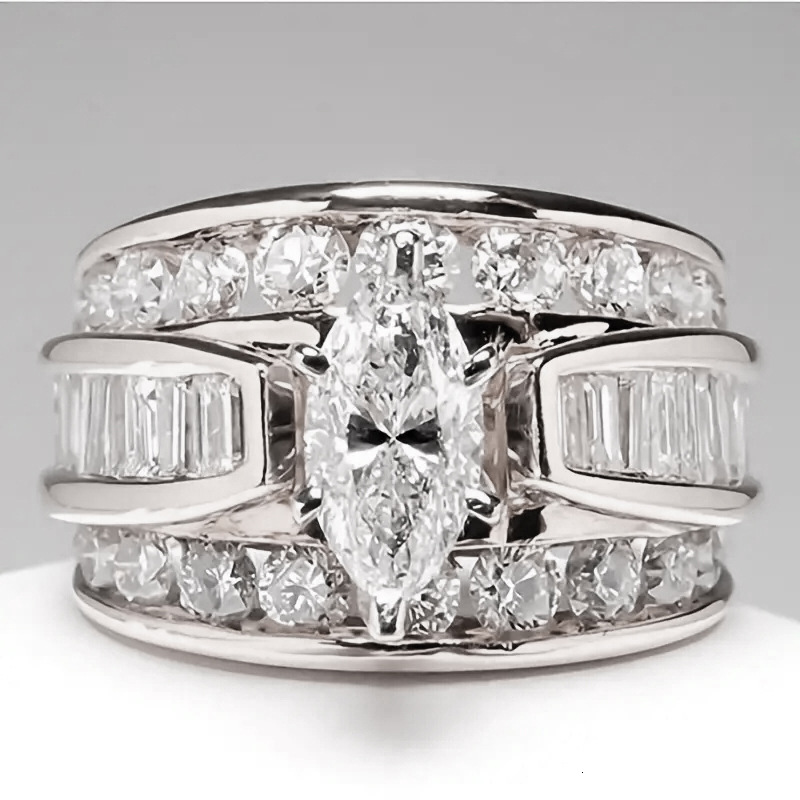 2025 New High-end Copper-inlaid Zircon Women's Ring European Designer Jewelry Wedding Ring And American Fashionable Engagement Jewelry Accessory
