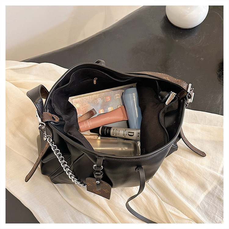 Ladies Bag light Luxury Large Capacity Shoulder Bag Designer New Dual Pocket Commute Tote Bag Stylish Mom Bag
