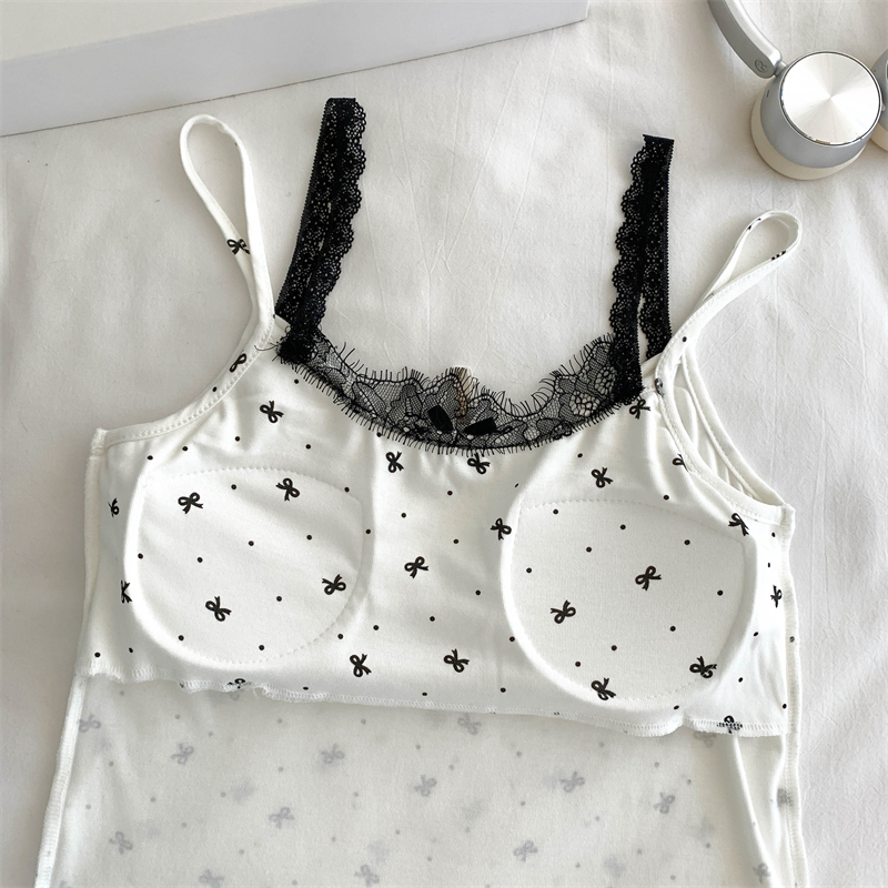 Chic Lace Bralette Bodysuit Combo: Feminine Home Wear Ensemble Suitable for Daytime Use