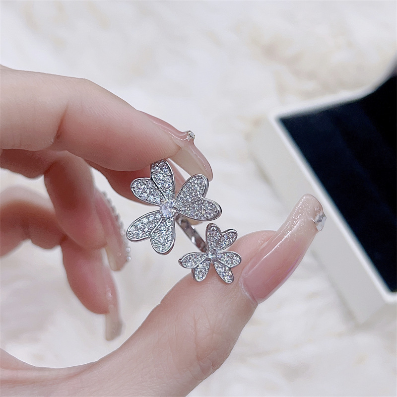 2025 New Retro Exquisite Fashionable Multi-functional Super Shiny Designer Jewelry Wedding Ring Adjustable Open Ring Flower-shaped Flower Hand Jewelry