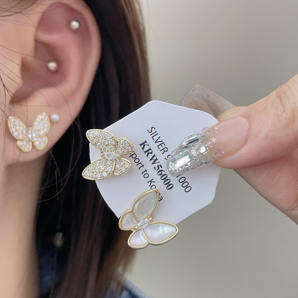 Natural White Mother Of Pearl Half Diamond Butterfly Earrings Free Shipping Designer Luxury Jewelry New Sweet Temperament Silver Needle Jewelry