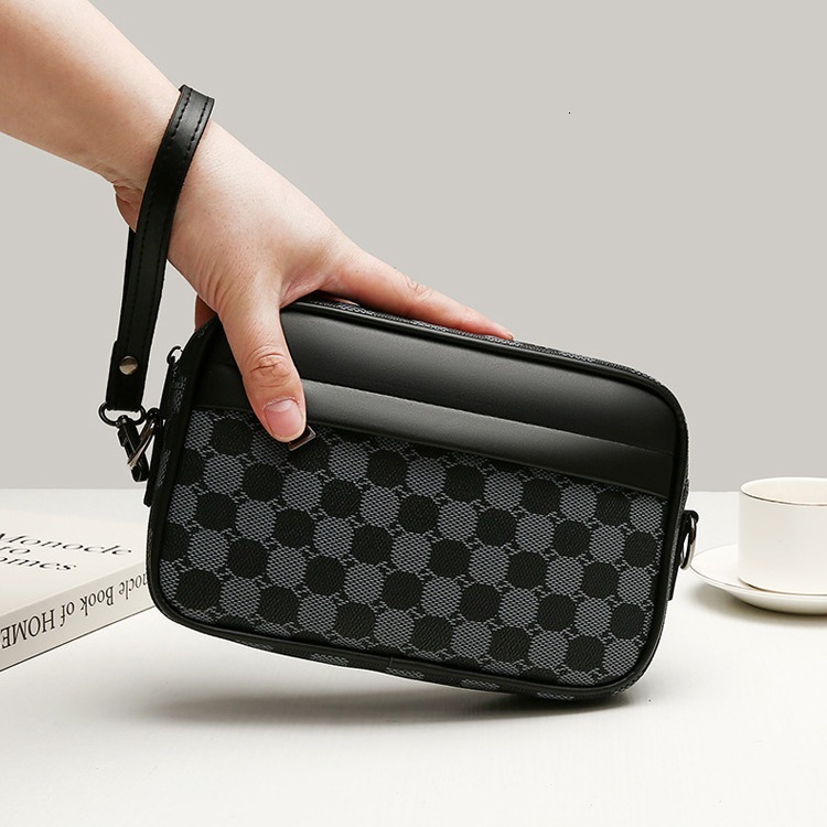 Luxury High-end Men's Business Wrist Bag Free Shipping Designer Soft Leather Shoulder Bag Casual Geometric Pattern Phone Bag Fashion Handbag