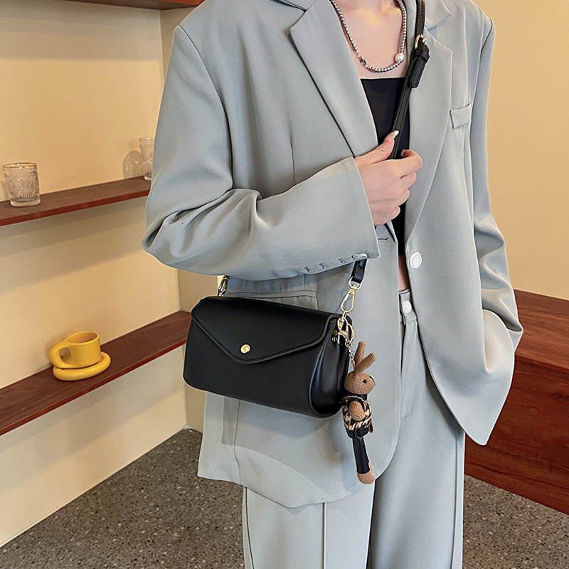 Summer New Women s Handbag Texture Women s Shoulder Bag New Trend Niche Women s Crossbody Bag Fashion Tofu Bag Small Square Bag New Designer Bag