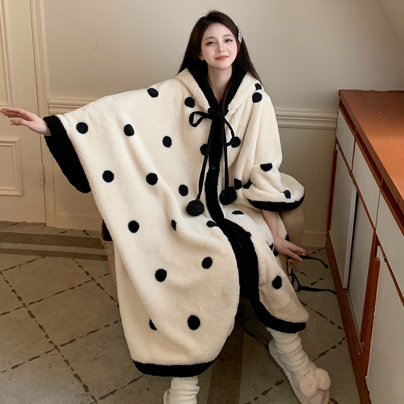 Comfort-Focused Ladies Plaid Flannel Nightgown Set for Cold Weather Wear