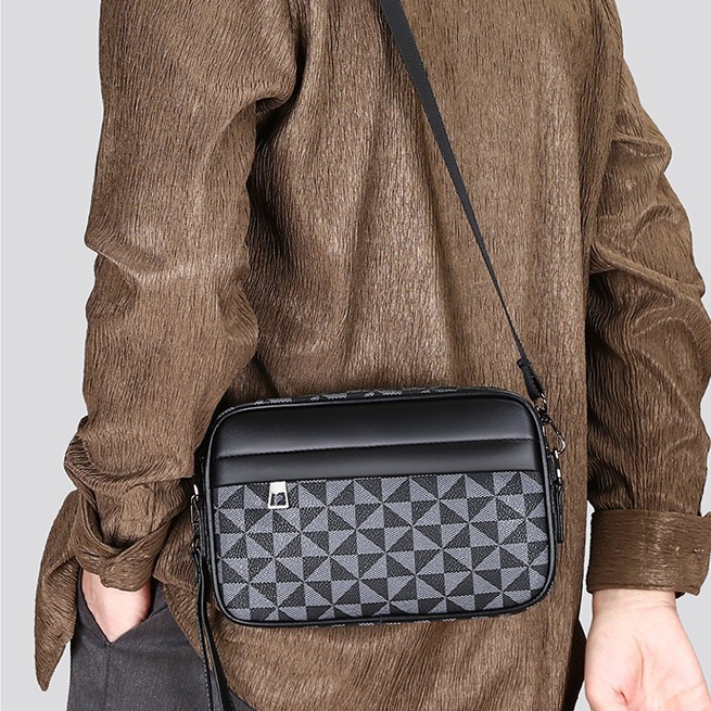 Luxury High-end Men's Business Wrist Bag Free Shipping Designer Soft Leather Shoulder Bag Casual Geometric Pattern Phone Bag Fashion Handbag