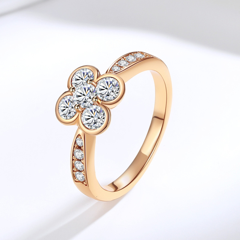 S925 Silver Designer Jewelry Women's Wedding Ring New Classic European And American Fashion Four-leaf Clover Moissanite Diamond Ring