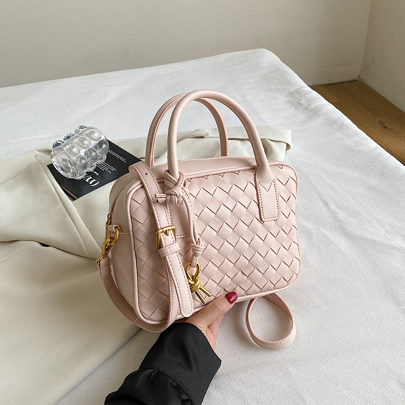 2025 Summer New Women s Handbag New fashion Fashion Korean Fashion Women s Crossbody Bag Small Square Bag Casual Women s Shoulder Bag New Designer Bag