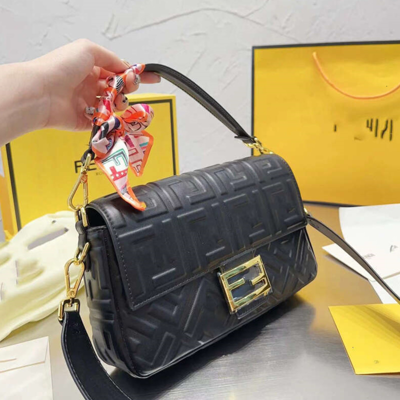 F Bag Designer Luxury Brand 2025 Flip Over Crossbody Handbag FF Letter Relief Baguette Bag High-End Single Shoulder Fashionable Womens Bag 1Ae1