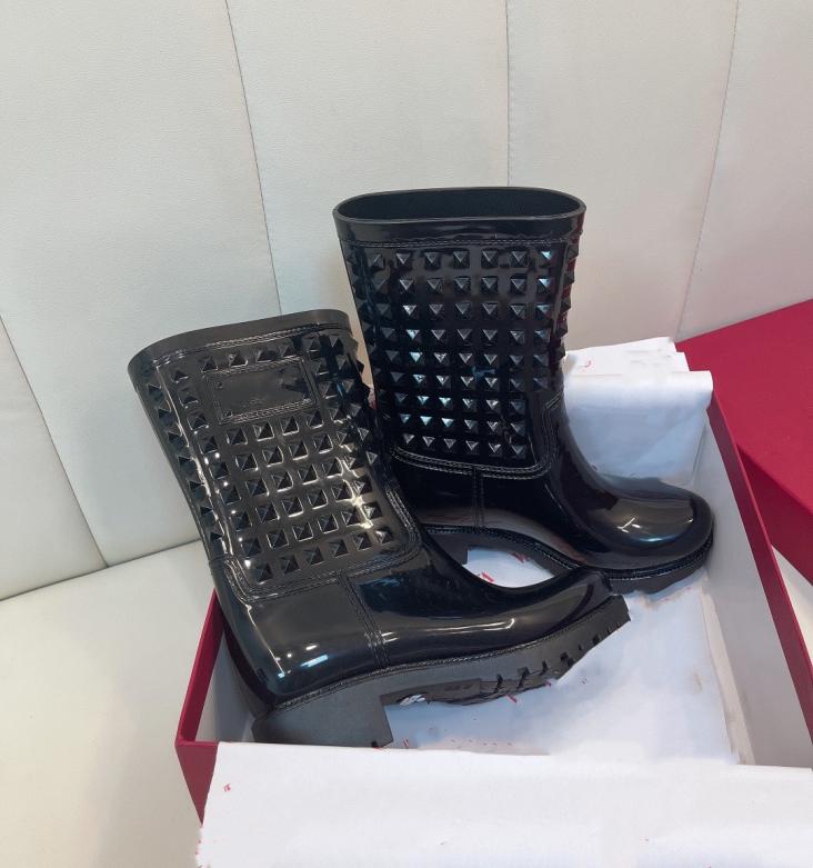 Women Betty PVC rain boots womens chunky Bootis Designer half Boot ladies dress shoes brand 100 Real Leather Medal Coarse NonSli8262054