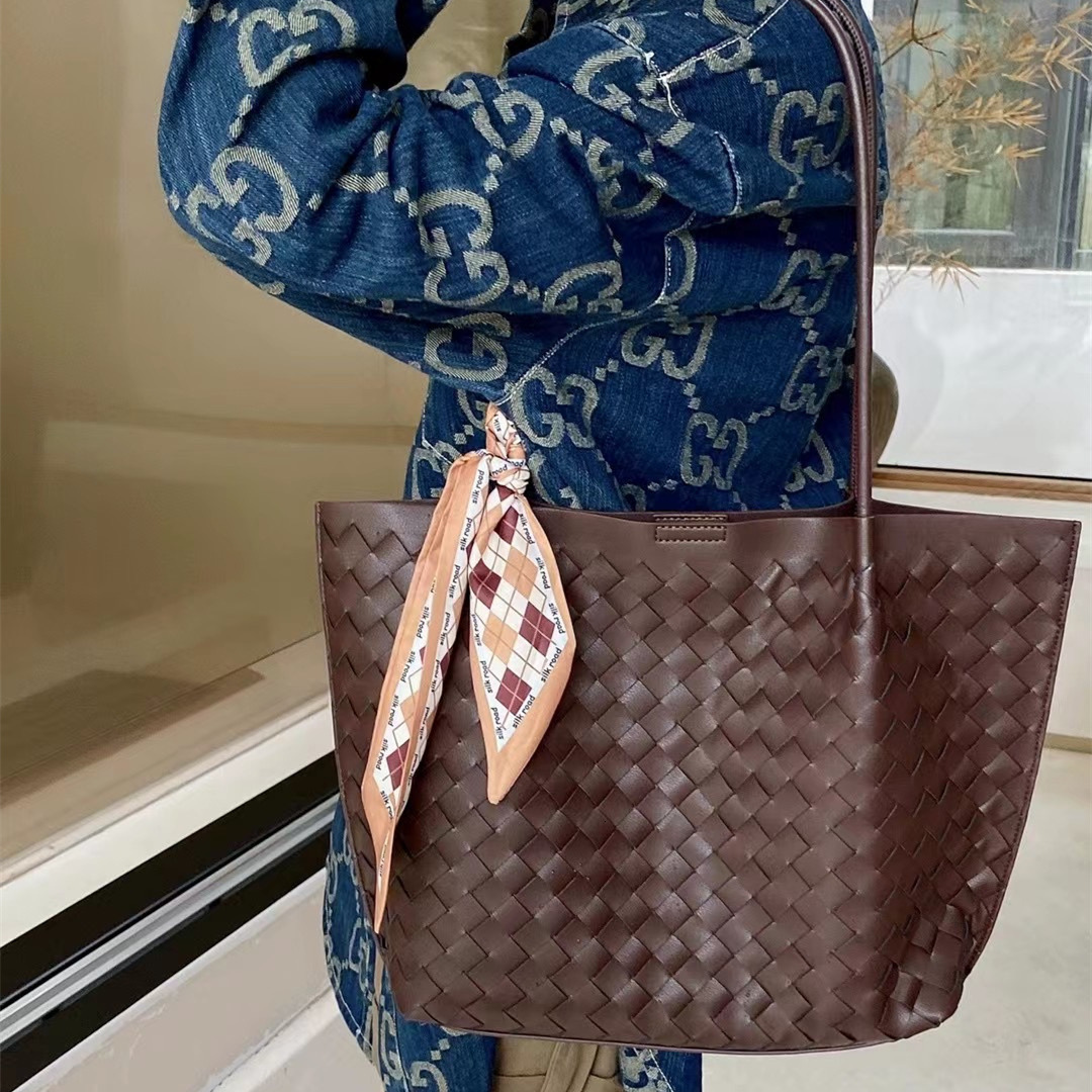 New Fashionable Women's Hand Woven Mother And Child Bag Free Shipping Designer Luxury Handbag Large Capacity Shoulder Bag Leisure Vacation Beach 