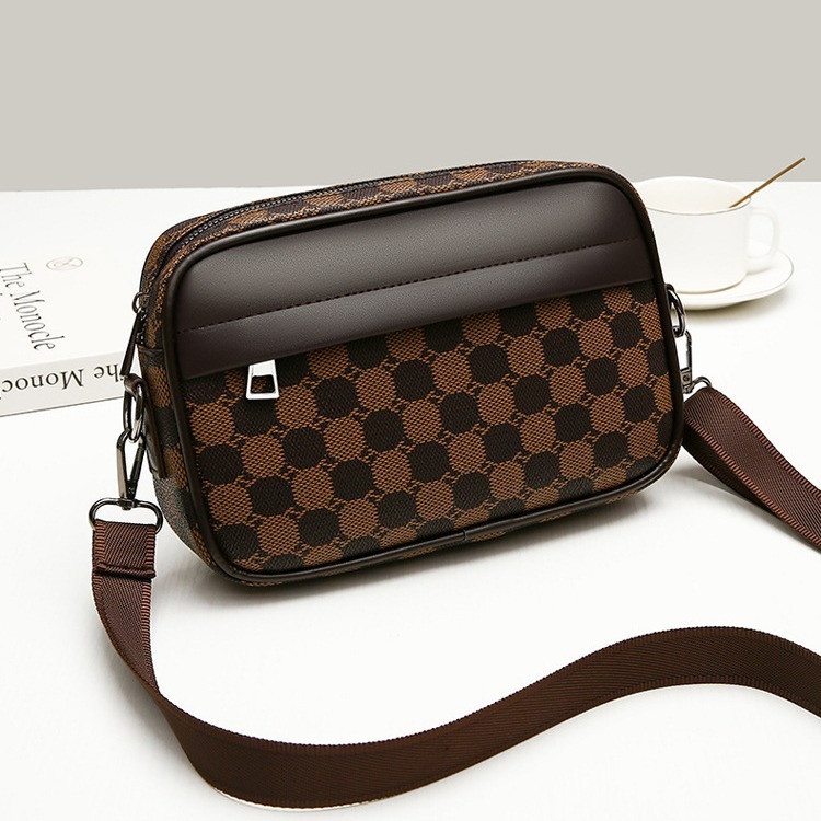 Luxury High-end Men's Business Wrist Bag Free Shipping Designer Soft Leather Shoulder Bag Casual Geometric Pattern Phone Bag Fashion Handbag