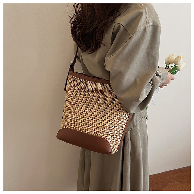 2025 Summer New Women s Handbag Summer New Korean Style Simple Woven Women s Shoulder Bag trend Large Capacity Armpit Bag Trendy Women s Crossbody Bag