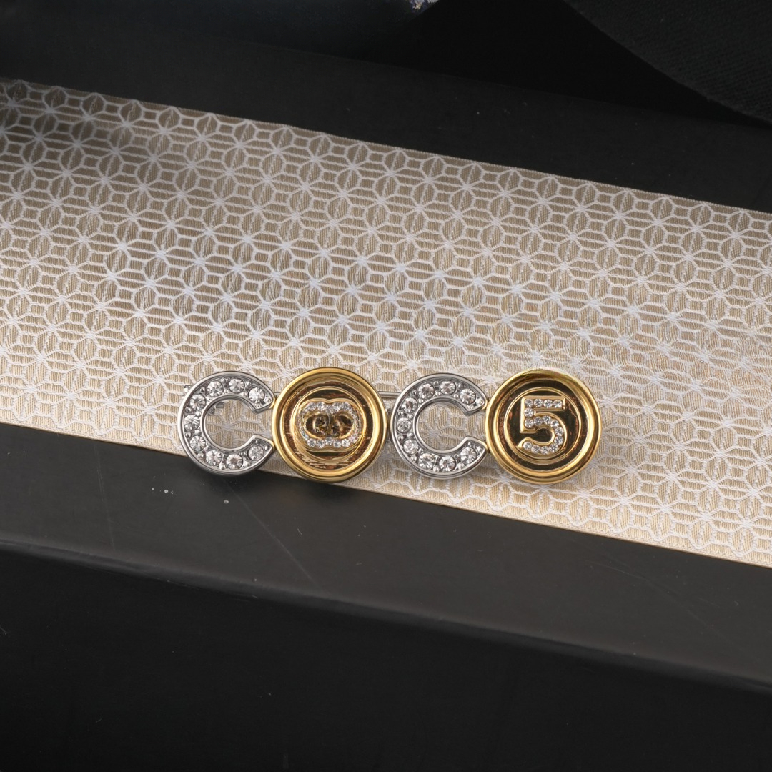 Luxury Letter Brand Designer Letter Brooches Fashion Pin Pearl Brooches Crystal Jewelry Accessorie Wedding Gift