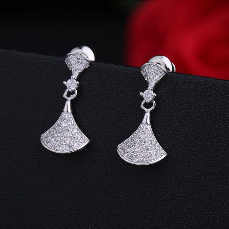 S925 Silver Needle Personalized Fan Shaped Zircon Earrings Free Shipping Designer Luxury Jewelry Elegant Skirt Korean Style Long Jewelry
