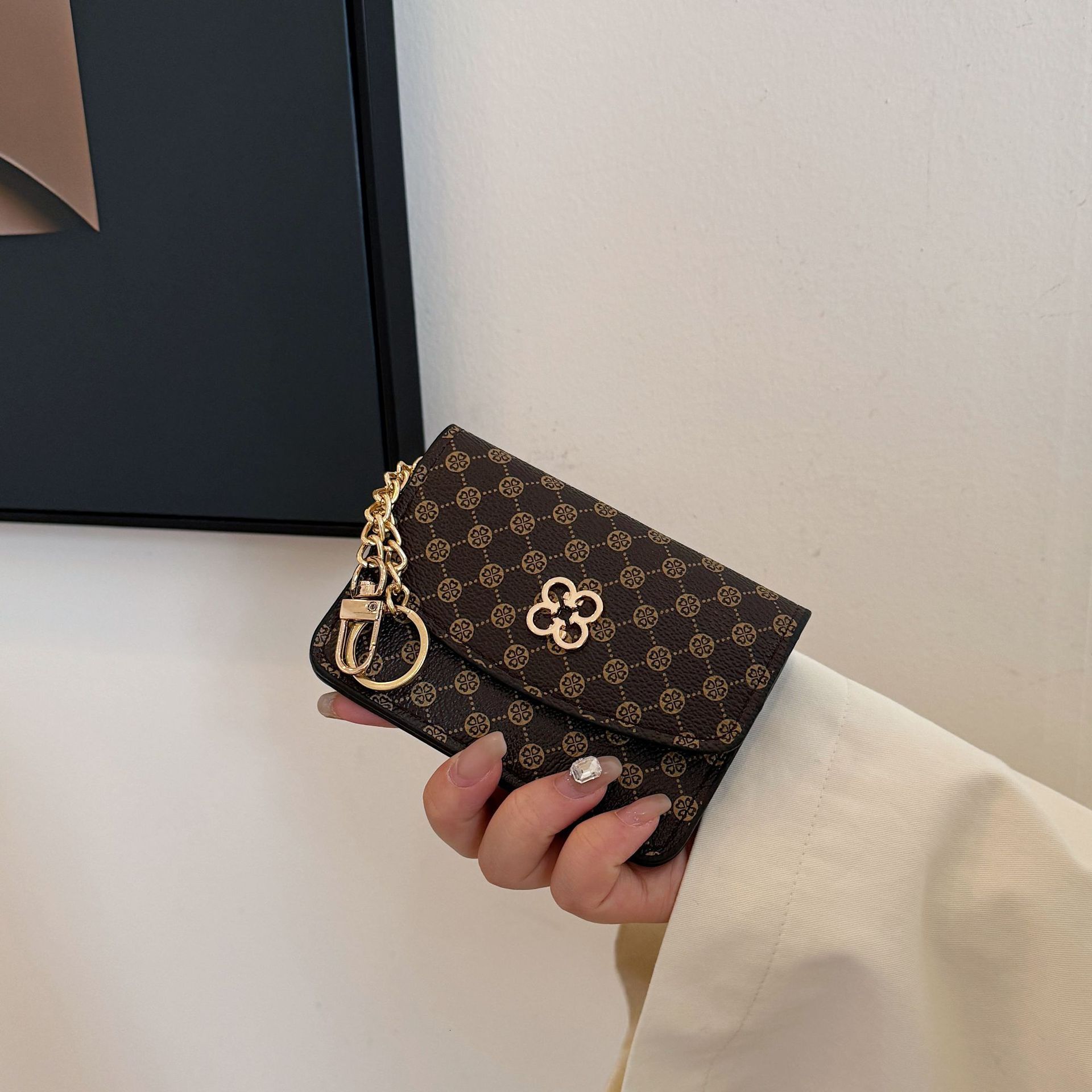 High End Exquisite Mini Compact Card Holder Free Shipping Designer Luxury Printed Buckle Coin Bag Fashionable Wallet Keychain
