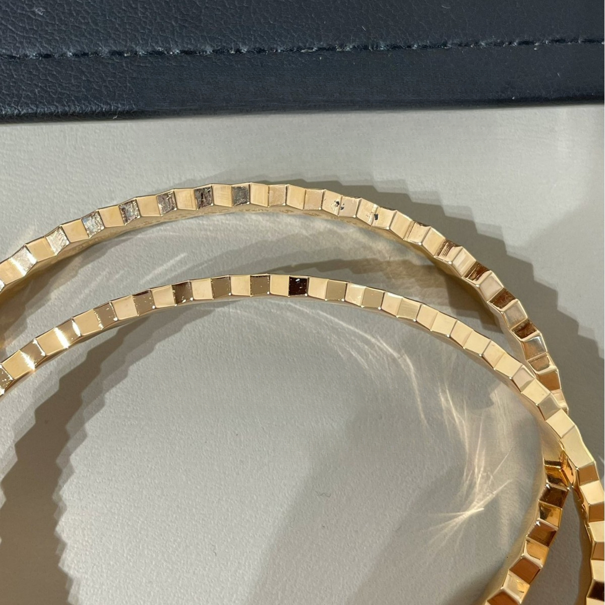 2025 New Retro And Elegant Honeycomb Bracelet, Pure Silver Plated With 18k Rose Gold And Set With Diamonds, Designer Jewelry Wedding Ring, Light Luxur
