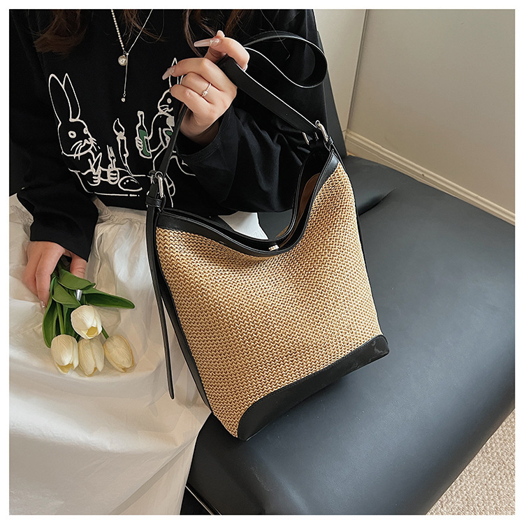 2025 Summer New Women s Handbag Summer New Korean Style Simple Woven Women s Shoulder Bag trend Large Capacity Armpit Bag Trendy Women s Crossbody Bag