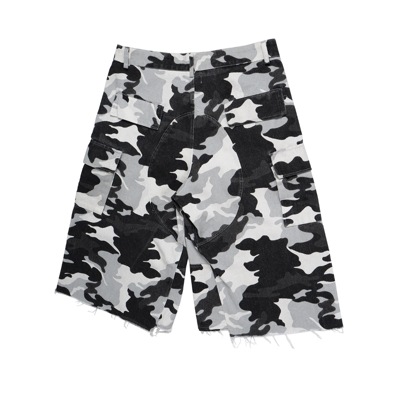 MIJKO New Summer Coated Glitter Camouflage Seven Quarter Shorts for Men Patchwork Vintage Casual Baggy Over Knee Shorts Oversized
